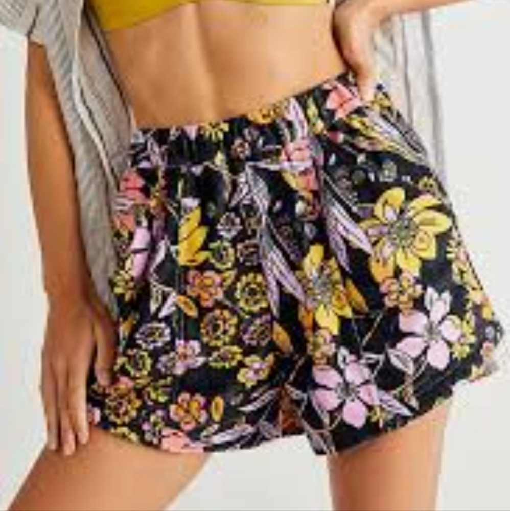 Free People At First Site Black Floral Terry Cloth‎ Shorts